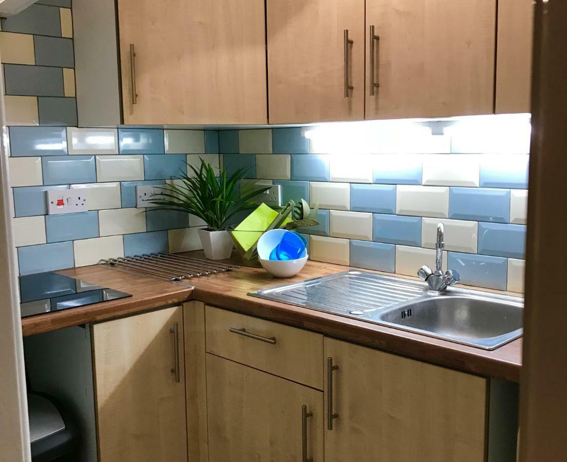 Modern Boutique Studio Apartment Борнмът Екстериор снимка